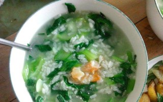 美味又健康的虾米猪肉菜粥（用心制作的营养早餐，尝尽美食佳肴）