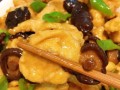 香菇嵌肉（掌握嵌肉技巧，品尝美味佳肴）