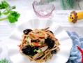 家常美食——鲜黄花菜滑肉丝（用鲜花菜和肉丝，做出一道营养美味的佳肴）