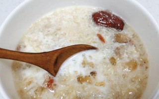 如何用皂角米桃胶炖出美味的牛奶（让牛奶更美味的秘诀，来自这款营养齐全的炖汤）