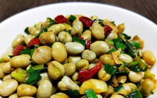 蒜苗蚕豆，美味又健康（以蒜苗蚕豆为主材的美食创意）