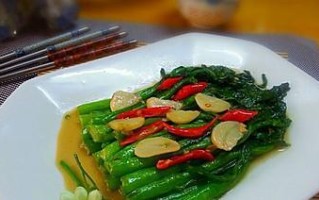 美味可口的椰香小雪球（传统美食的创新变革）