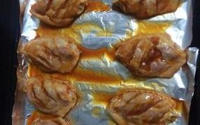 锡纸烤蜜汁鸡翅——美味健康易上手（家庭厨房必备的营养小零食）