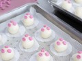 纯手工小猪奶黄包的制作方法（手工制作美味小猪奶黄包，口感松软香甜）