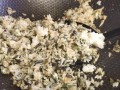 香椿炒米饭的做法（炒出口感丰富的美味佳肴）
