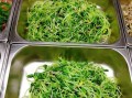 美味营养的虾球拌黑豆芽（教你如何做好虾球拌黑豆芽，健康又美味的佳肴）