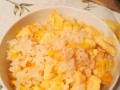 炒出美味的玉米饭（以玉米为主要食材，烹饪出香气扑鼻的炒饭）