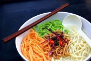 鸭汤煨面，口感丝滑（鸭汤煨面的制作方法及口感特点，鸭汤）