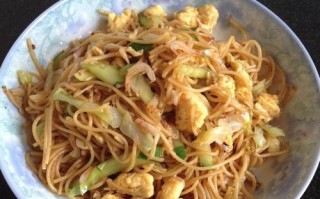 五花肉炒粉，美味可口的家常菜（如何制作一道家常五花肉炒粉）