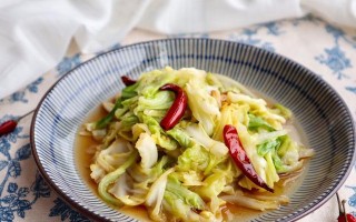 惊艳味蕾的爆炒实蛋大头菜（家庭美食必备，一口接一口的美味体验）