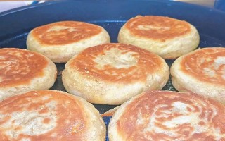 自制芝麻酥饼，健康美味不容错过（家庭厨房也能做出传统美食）