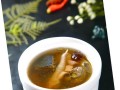 轻松做出天麻炖鸡，营养美味又滋补（传统滋补汤品天麻炖鸡的制作方法和注意事项）