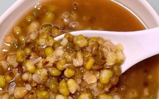 消暑糖水的制作方法（品尝夏日的清凉甜品）