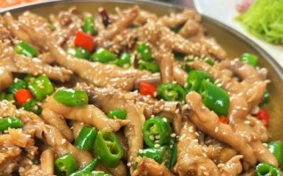 青辣椒炒白干的做法（做法详解，让你轻松学会青辣椒炒白干）