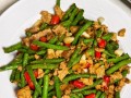 美食家的私房菜——肉末炒豆角（豆角与肉末的完美搭配，健康美味从这里开始）