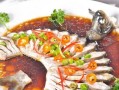 香菜武昌鱼的做法（传统口味，香气扑鼻）
