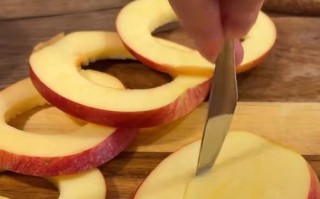 炸苹果的做法：轻松学会制作美味的甜点