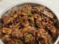 沙锅茨菇焖鹅的美食诱惑（蘑菇和鹅肉的绝妙组合，让你口感倍增）