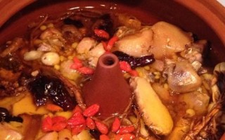 以时蔬汽锅鸡，享受美食与健康（美味营养的佳肴，让你爱上健康生活）