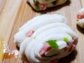 美食DIY——蒜蓉肠花卷的做法（在家也能品尝餐厅级口感，手把手教你制作）