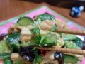 家常美食，甜辣腐竹交黄瓜（健康美味，营养丰富的家常小菜）