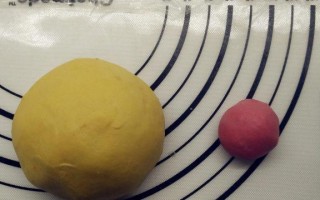 手抓烧果子，传统美食重焕新生