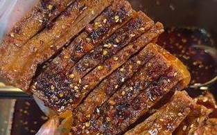 五香卤蛋兰花干的制作方法（古早味美食，轻松DIY；五香卤蛋和兰花干的完美融合）