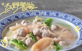 美味小白菜汆丸子的制作方法（做出口感鲜美，营养均衡的小白菜汆丸子）