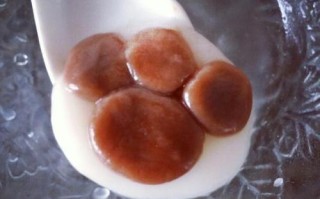 美味可口的熊掌汤圆（传统美食的经典再现——以熊掌汤圆的做法为例）