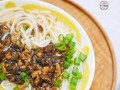 杂酱米粉的制作方法（打造地道美食，享受滋味人生）
