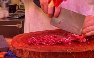 自制牛排，享受健康美味（从选购到烹制，教你一步步做出美味牛排）