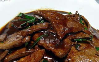 双椒爆猪肝的做法（家常菜谱，美味又健康）