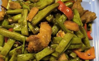 简单易学的芸豆角炒肉丝做法（教你如何做出美味的芸豆角炒肉丝，让你的家人大饱口福）