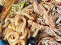 香芹炒米粉，清爽可口的家常美食（做法简单，营养丰富，送给家人最好的味道）