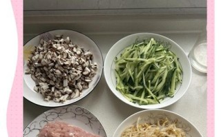 炸酱面懒人版的简单做法（教你几招懒人版的小技巧，轻松制作美味炸酱面）