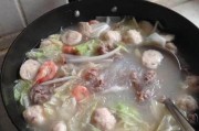 白菜羊肉粉丝煲的制作方法（中式营养美食，暖身又暖心）