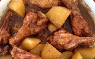 土豆焖翅根，让你的口感倍感满足（用土豆和翅根烹制的美味佳肴）