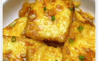 一道简单又美味的洋蒜烧豆腐菜谱（大蒜的魔力，让豆腐更加美味）