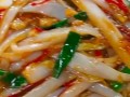 白菜杆炒肉，香味四溢（做法简单，味道美妙）