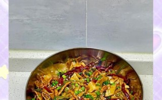 家常美食，圆白菜肉丝炒面！（亲手制作，美味可口；营养丰富，健康无忧。）