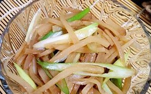 手把手教你腌拌咸菜（美味可口的家常小菜，让你回味无穷）