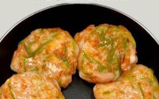 美味可口的鲜虾饼（让你在家也能尝到鲜美的海鲜美食）