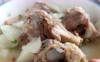 健康美味的双豆桑叶骨头汤（营养丰富、清热解毒，关爱家人从口开始）