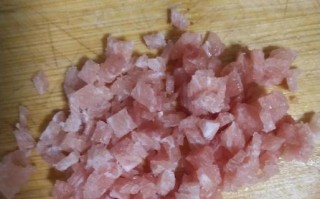 营养又美味，香菇小白菜瘦肉粥的做法（家常便饭，简单又健康/美食佳肴，让你欲罢不能）
