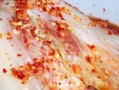 手把手教你腌制辣白菜（家常美味，自制好滋味）