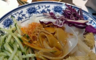 三丁茶叶蛋素面的制作方法（让你品尝到颜值与口感兼备的美味）