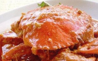 手把手教你做新加坡辣椒蟹（以家庭厨房为舞台，尝遍南洋美食的热门）