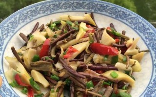 香辣蕨菜的制作方法（一道美味健康的家常菜）