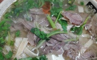 私房羊肉粉汤（独家秘方，暖心美味，舌尖上的美味羊肉粉汤）