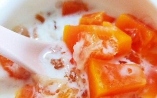 家庭美食——雪燕桃胶炖牛奶（营养美味、补血益气、简单易学）